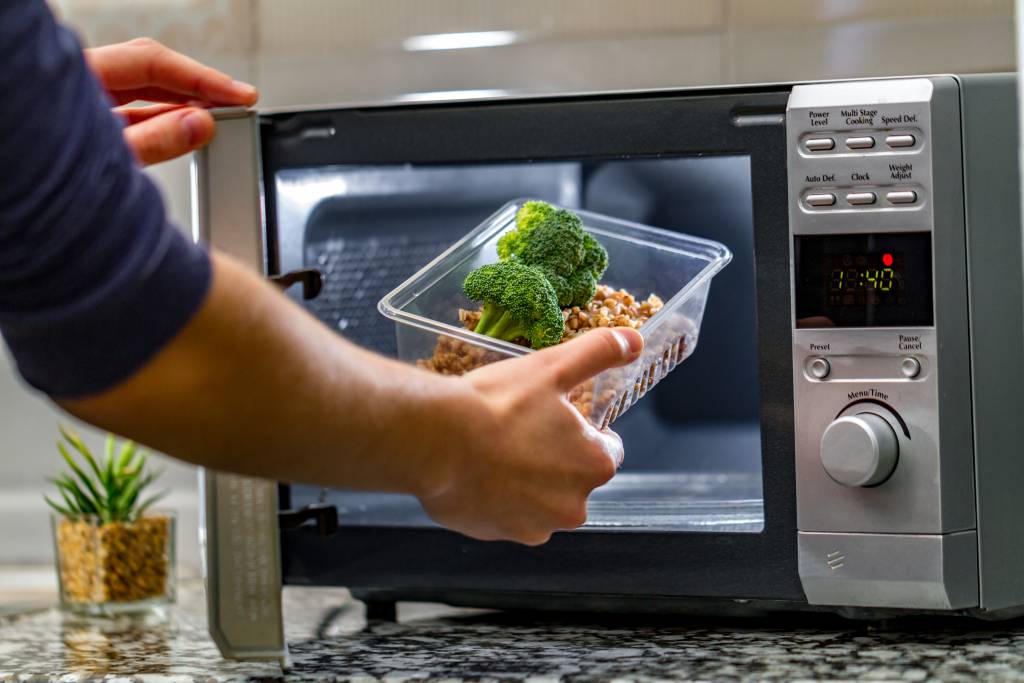What Plastics Are Microwavable Updated November 2022 what-plastics-are-microwavable-updated-november-2022